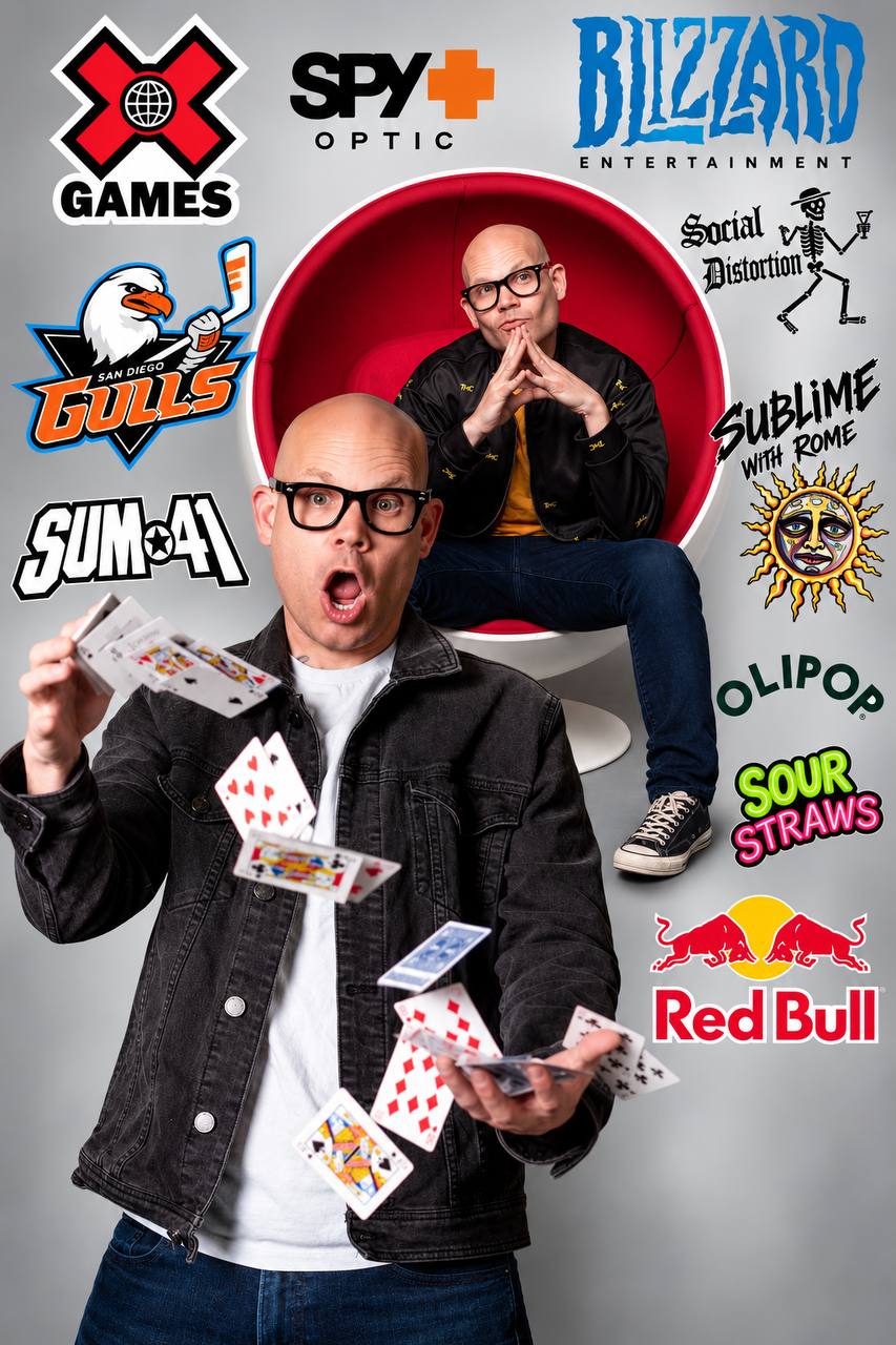 David Bonfadini performing card magic for a guest